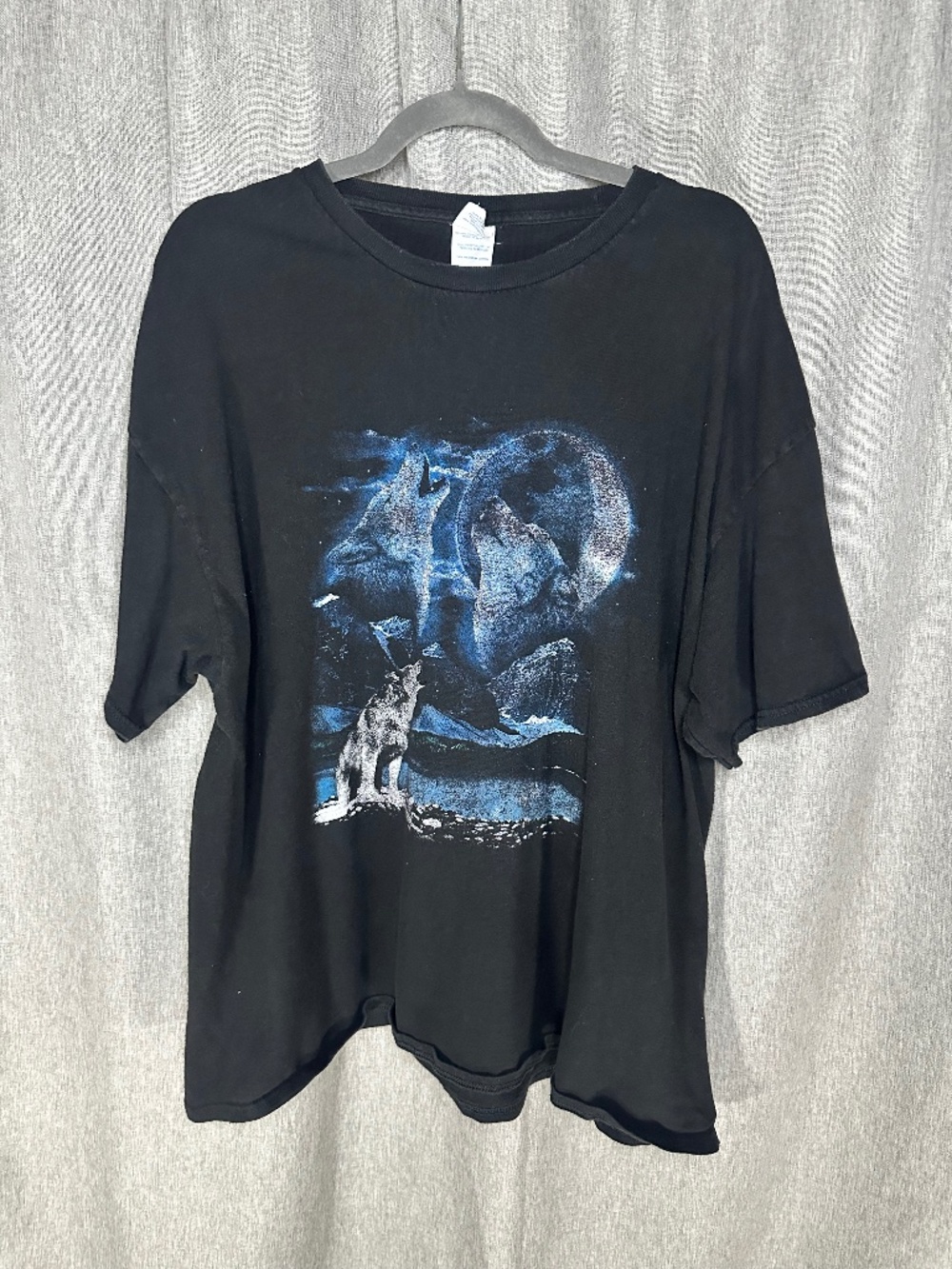 Vintage Three Wolf Moon Graphic T-Shirt Black 2XL